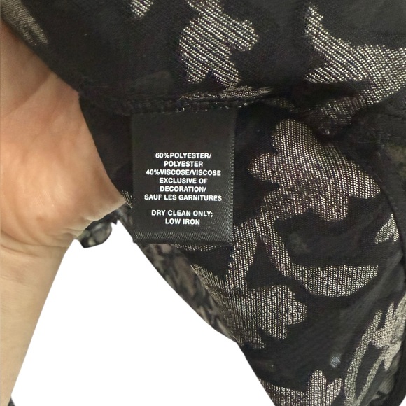 Lafayette 148 New York Brayden Long Sleeve Black Floral Button Down, Size XL - Picture 5 of 8